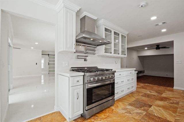 561 SW 168th Terrace, Weston, FL 33326