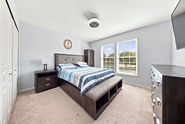 4050 Bunker Hill Drive, Algonquin, IL 60102