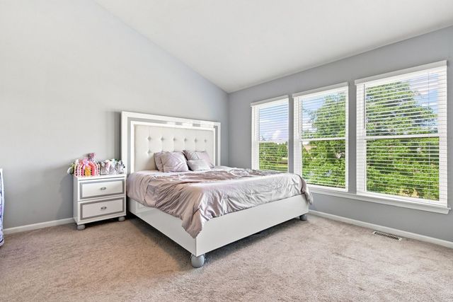 4050 Bunker Hill Drive, Algonquin, IL 60102