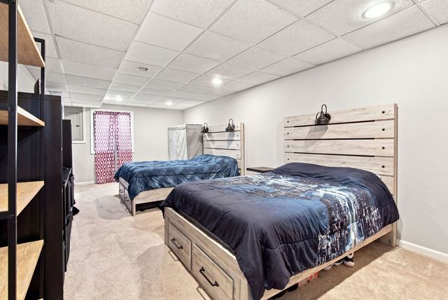 4050 Bunker Hill Drive, Algonquin, IL 60102