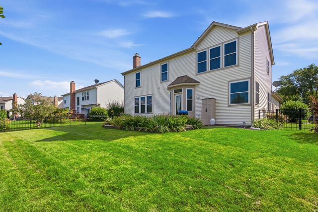 4050 Bunker Hill Drive, Algonquin, IL 60102