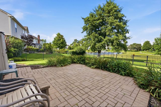 4050 Bunker Hill Drive, Algonquin, IL 60102