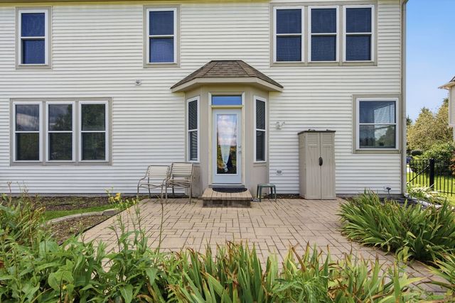 4050 Bunker Hill Drive, Algonquin, IL 60102