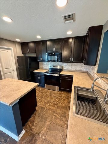 1484 Astor Creek, New Braunfels, TX 78130