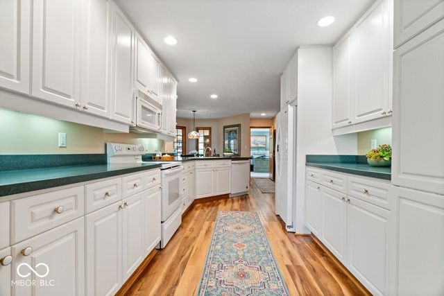 1120 Buttonwood Court, Greenfield, IN 46140