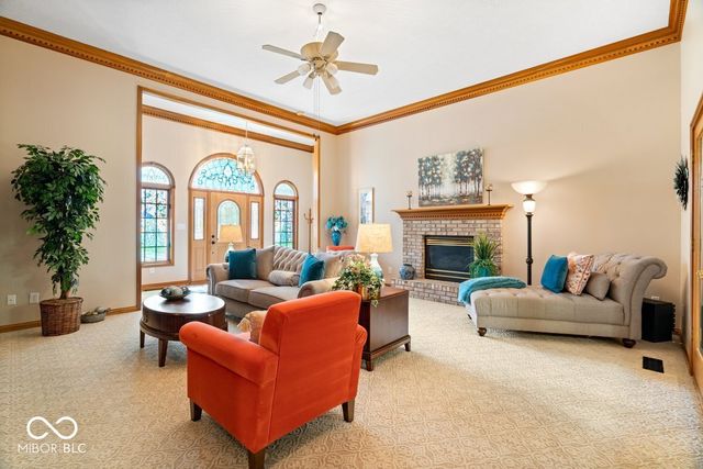 1120 Buttonwood Court, Greenfield, IN 46140