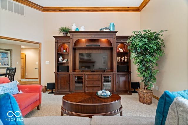 1120 Buttonwood Court, Greenfield, IN 46140