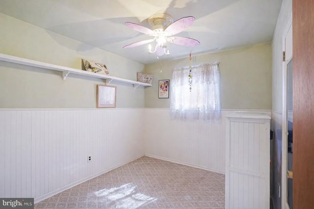 600 W CHESTNUT ST, Clayton, NJ 08312