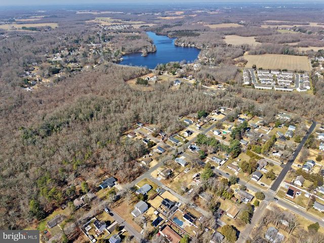 600 W CHESTNUT ST, Clayton, NJ 08312