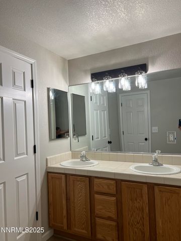 8 Conner Way, Gardnerville, NV 89410