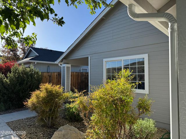 8 Conner Way, Gardnerville, NV 89410