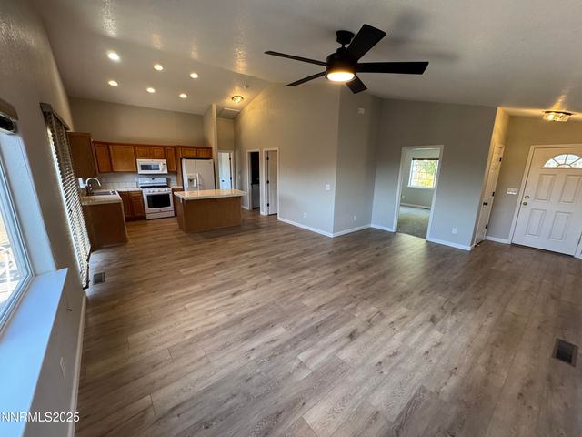 8 Conner Way, Gardnerville, NV 89410