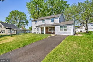 125 BAYBERRY LN, Willingboro, NJ 08046