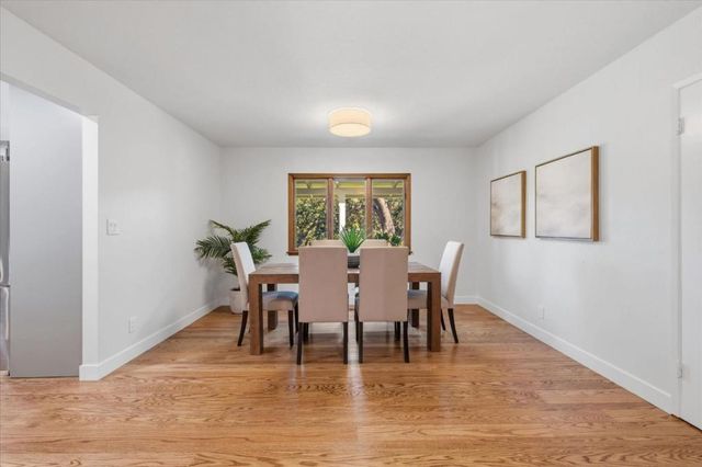 484 Aspen Way, Los Altos, CA 94024