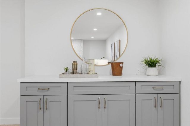 484 Aspen Way, Los Altos, CA 94024