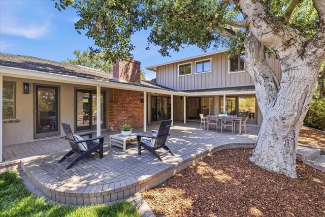 484 Aspen Way, Los Altos, CA 94024