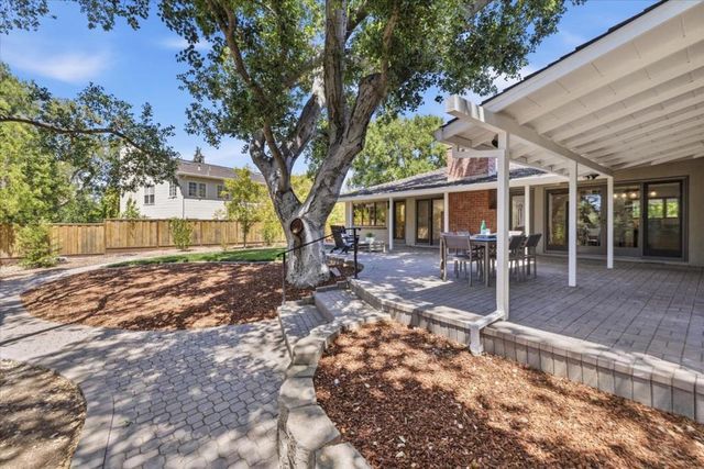 484 Aspen Way, Los Altos, CA 94024