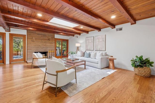 484 Aspen Way, Los Altos, CA 94024