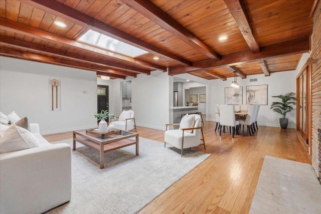 484 Aspen Way, Los Altos, CA 94024