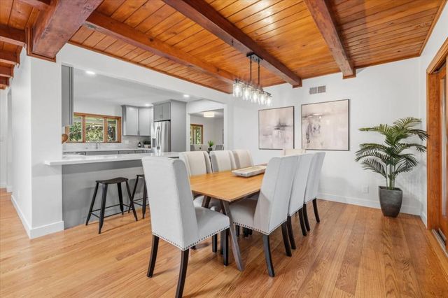 484 Aspen Way, Los Altos, CA 94024