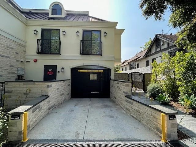 355 E California 3, Pasadena, CA 91106