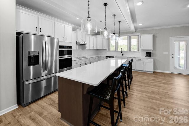 5080 Mooreland Oaks Way, Mount Holly, NC 28120