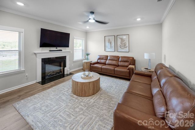 5080 Mooreland Oaks Way, Mount Holly, NC 28120