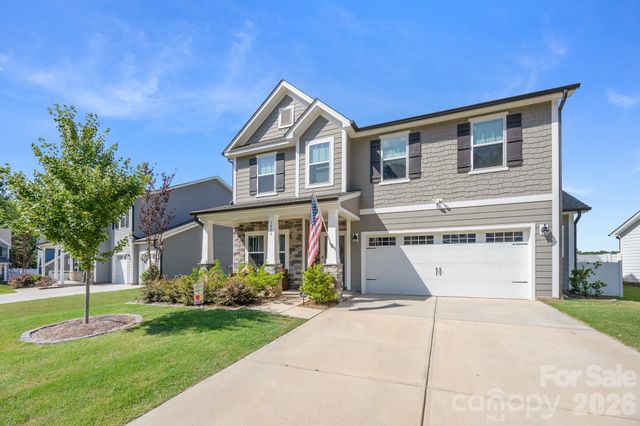 5080 Mooreland Oaks Way, Mount Holly, NC 28120