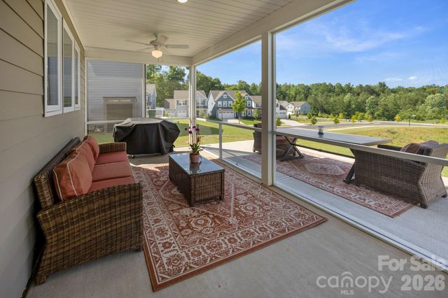 5080 Mooreland Oaks Way, Mount Holly, NC 28120