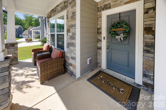 5080 Mooreland Oaks Way, Mount Holly, NC 28120