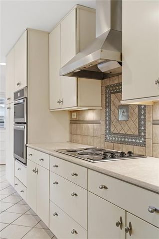 955 Vistavia Circle, Decatur, GA 30033