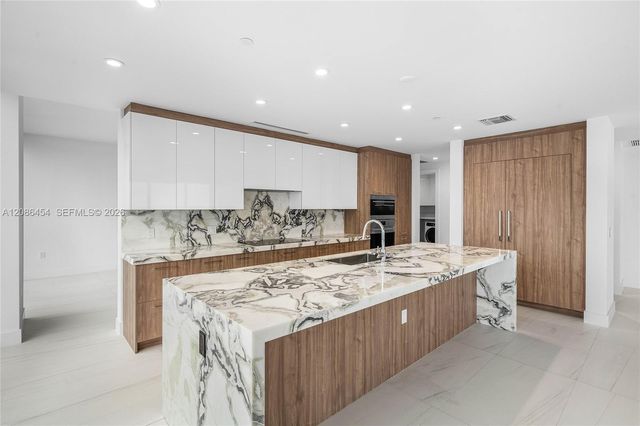 153 N Seabreeze Boulevard 1002-S, Fort Lauderdale, FL 33304