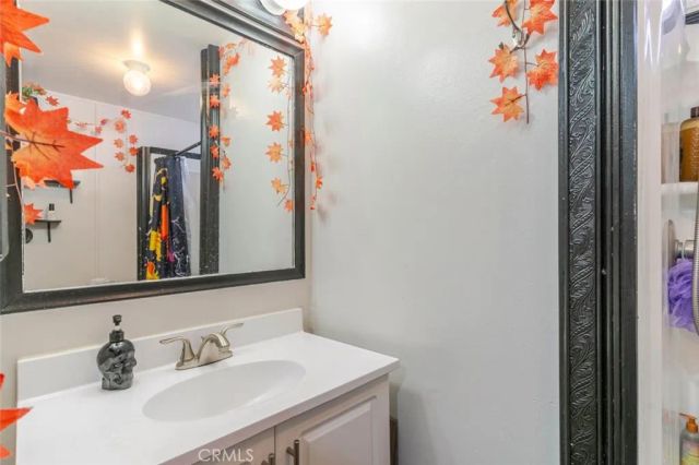 7560 Woodman 65, Van Nuys, CA 91405