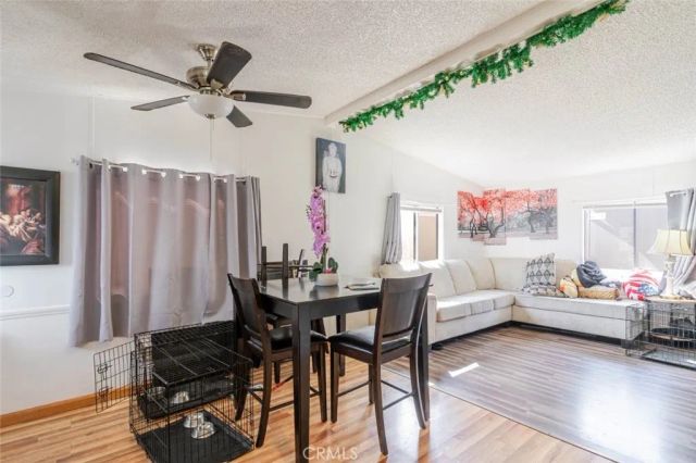 7560 Woodman 65, Van Nuys, CA 91405