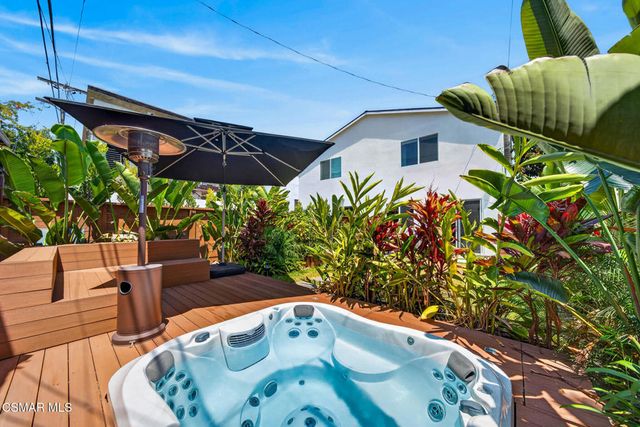 1135 N Commonwealth Avenue, Los Angeles, CA 90029