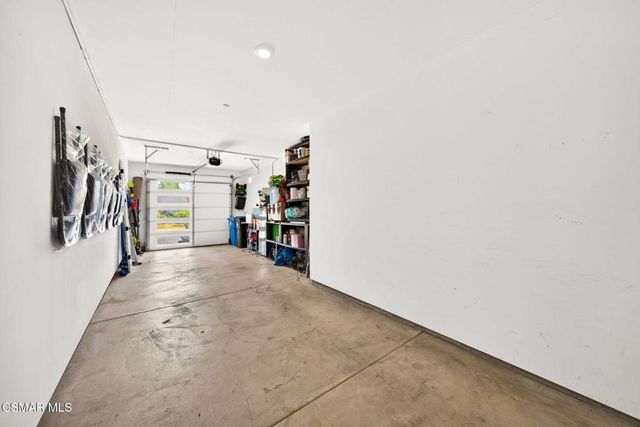 1135 N Commonwealth Avenue, Los Angeles, CA 90029