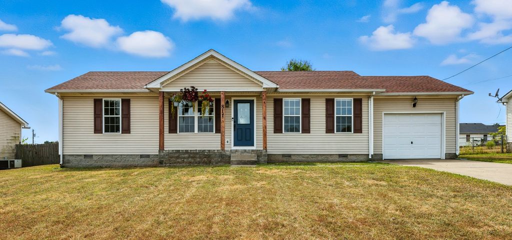 811 Stableford Rd, Oak Grove, KY 42262
