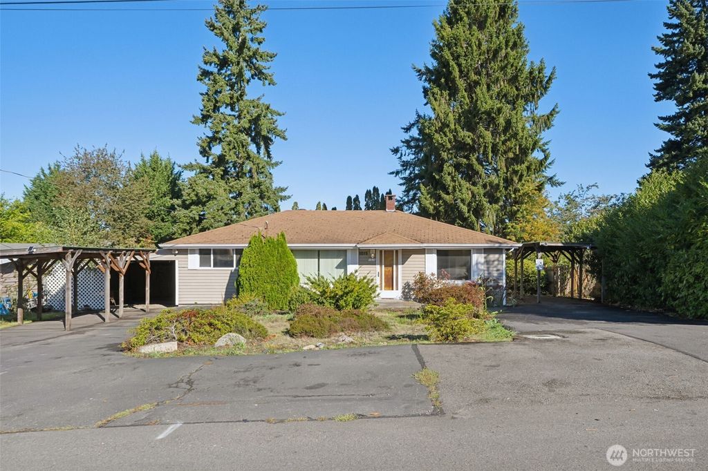 1015 E Chicago Street, Kent, WA 98030