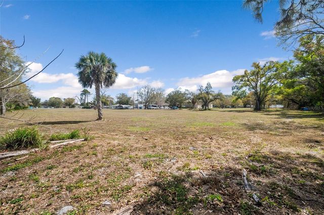 9530 STARKEY ROAD, Seminole, FL 33777