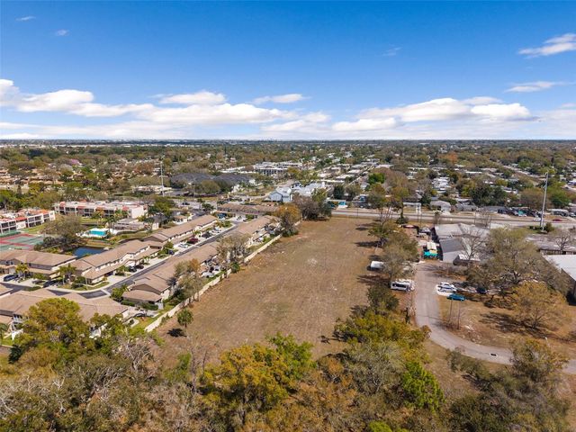 9530 STARKEY ROAD, Seminole, FL 33777