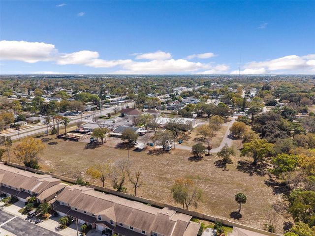 9530 STARKEY ROAD, Seminole, FL 33777