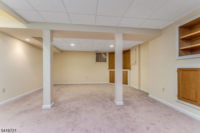 107 Franklin Ct, Raritan Twp., NJ 08822