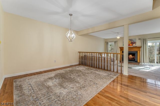 107 Franklin Ct, Raritan Twp., NJ 08822