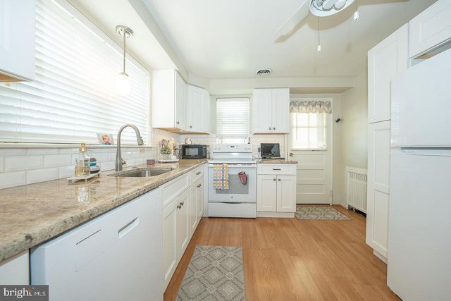 2115 WINTON AVE, Havertown, PA 19083