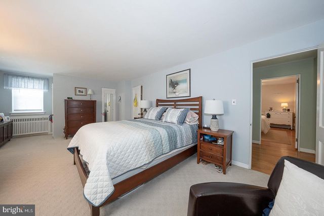 2115 WINTON AVE, Havertown, PA 19083