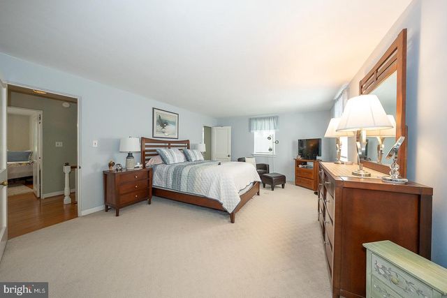 2115 WINTON AVE, Havertown, PA 19083