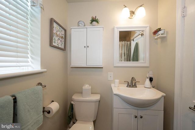 2115 WINTON AVE, Havertown, PA 19083