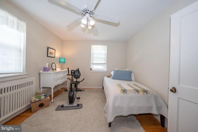 2115 WINTON AVE, Havertown, PA 19083