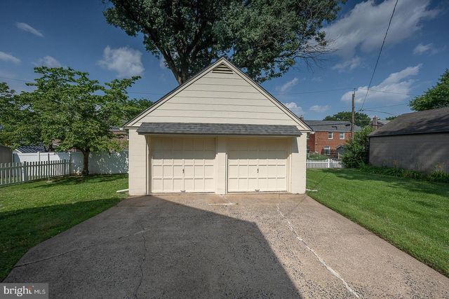 2115 WINTON AVE, Havertown, PA 19083
