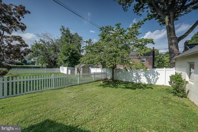 2115 WINTON AVE, Havertown, PA 19083